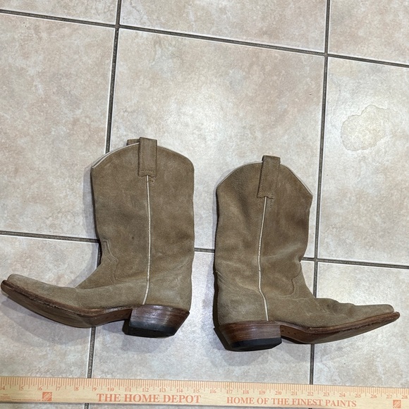 dr. adams Shoes - Dr Adams classic cowboy pull on Tan Heeled Boots real leather